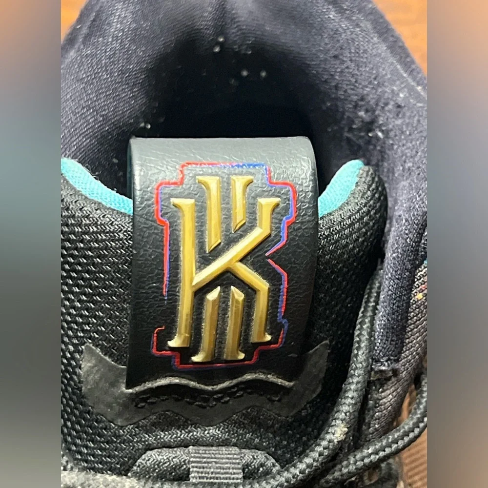 Vintage Nike Kyrie 4 Mamba Mentality Size 11.5 - Picture 7 of 12